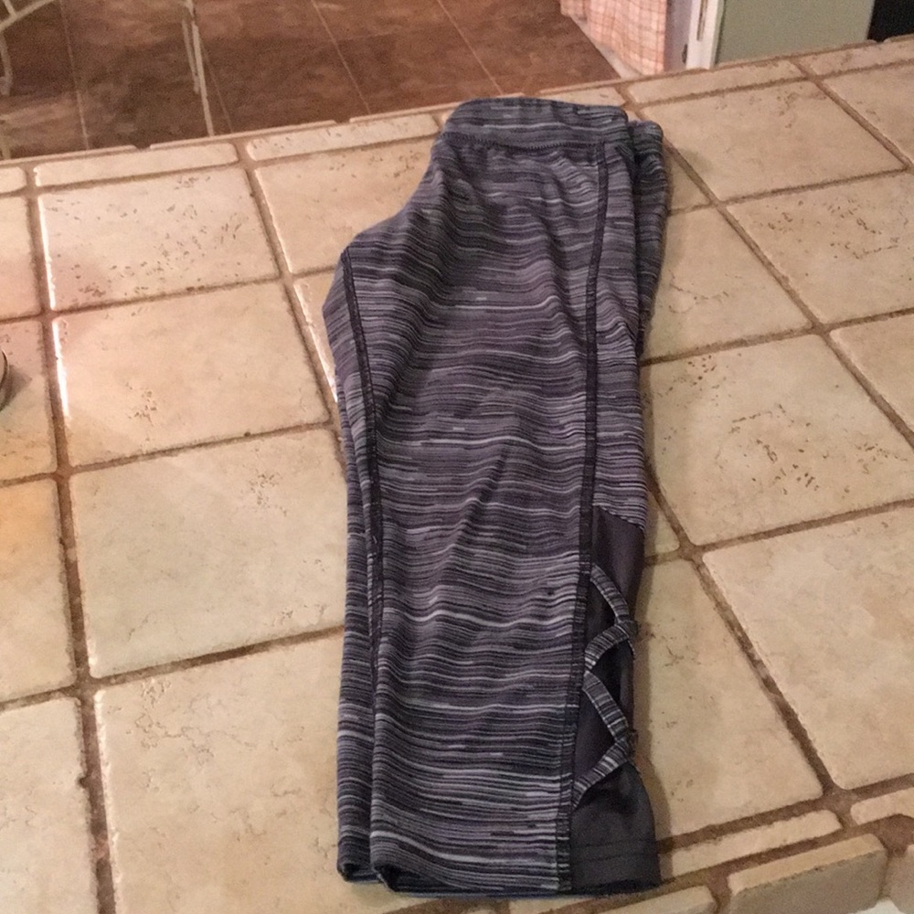 Girl’s Capri leggings